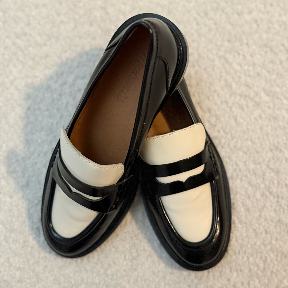 Madewell Black & White Loafers – Size 7